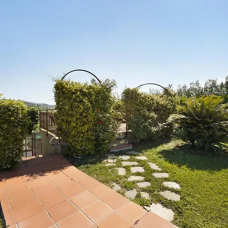 Casa Di Oleg Holiday home Diano Castello